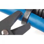 HERRAMIENTA PARA EL CORTE DE BRIDAS Y CABLE